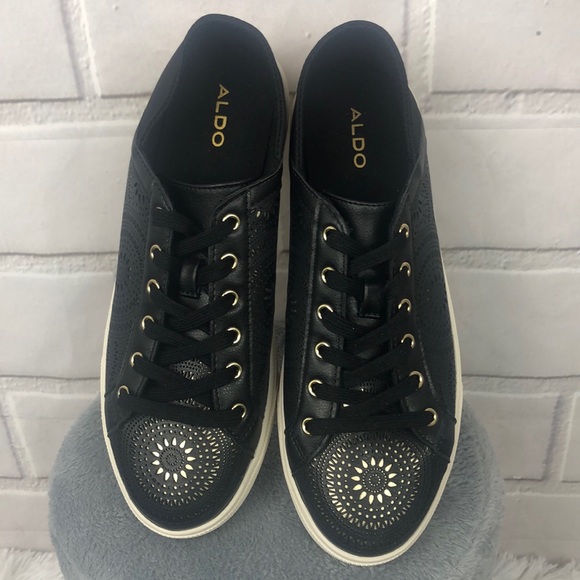 Aldo low top sneakers w/filigree laser cut design - Picture 4 of 8